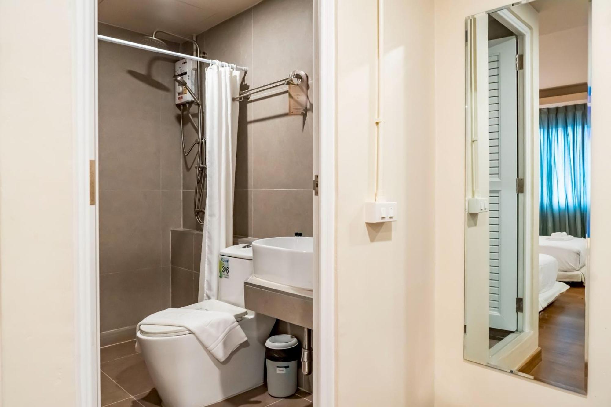 Ployburi Boutique Hotel Чантабури Екстериор снимка